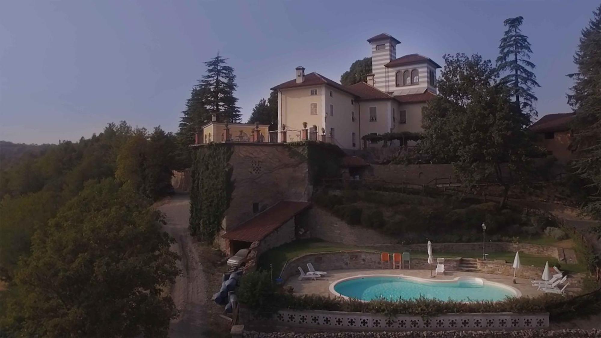 Castello Di Grillano Guest House Ovada Exterior photo