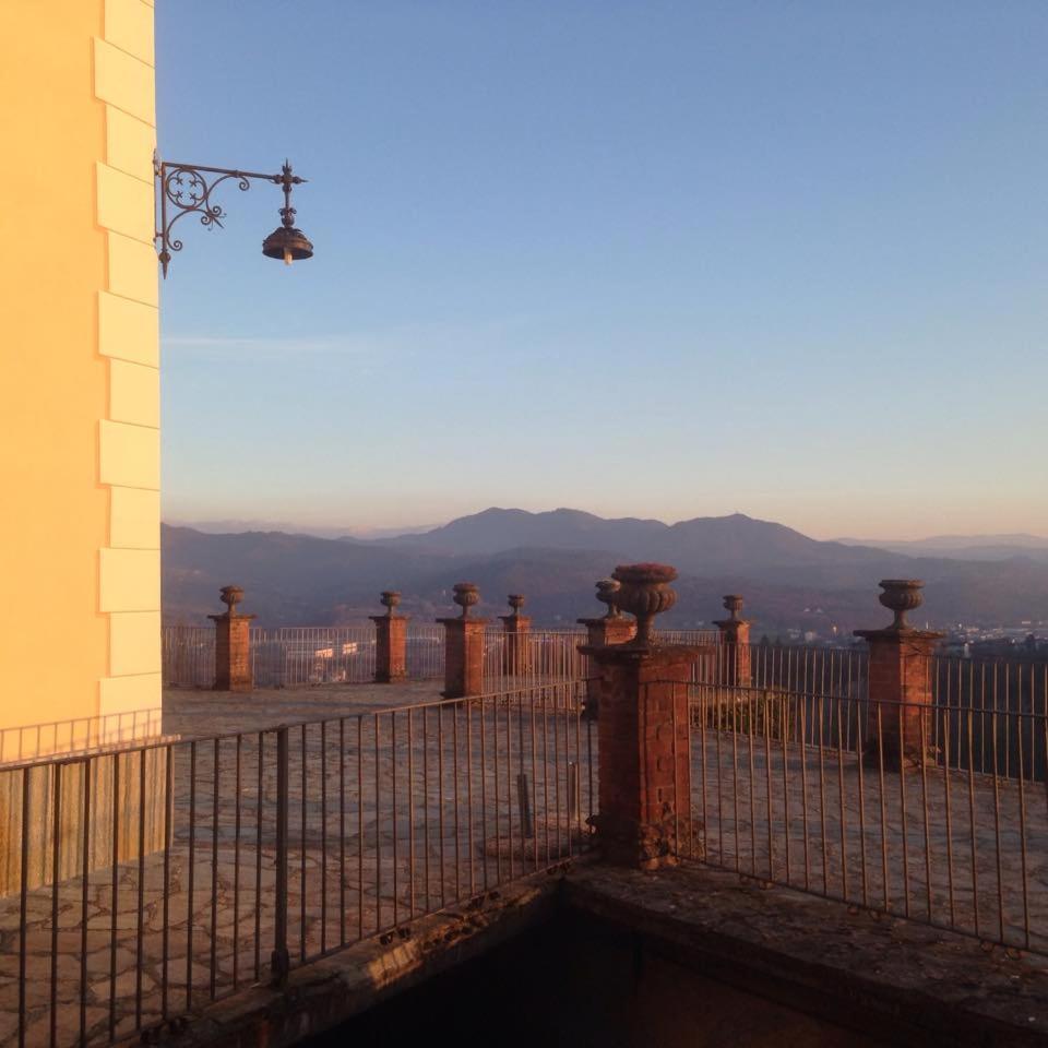 Castello Di Grillano Guest House Ovada Exterior photo